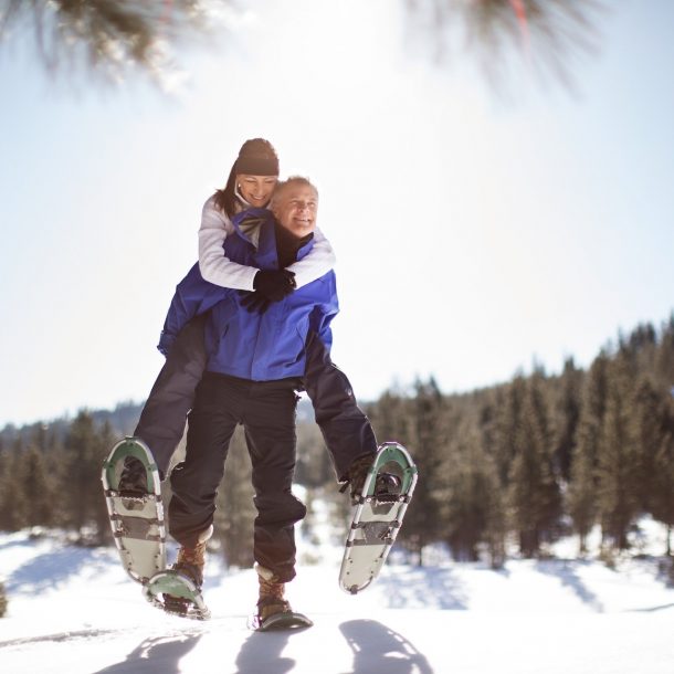 snow shoe couple fun activities